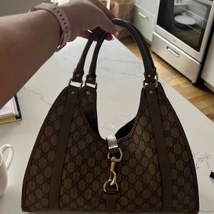 Gucci logo shoulder bag
